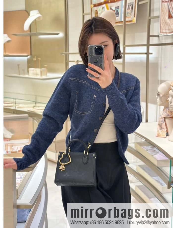 LV M46993 ONTHEGO BB handbag