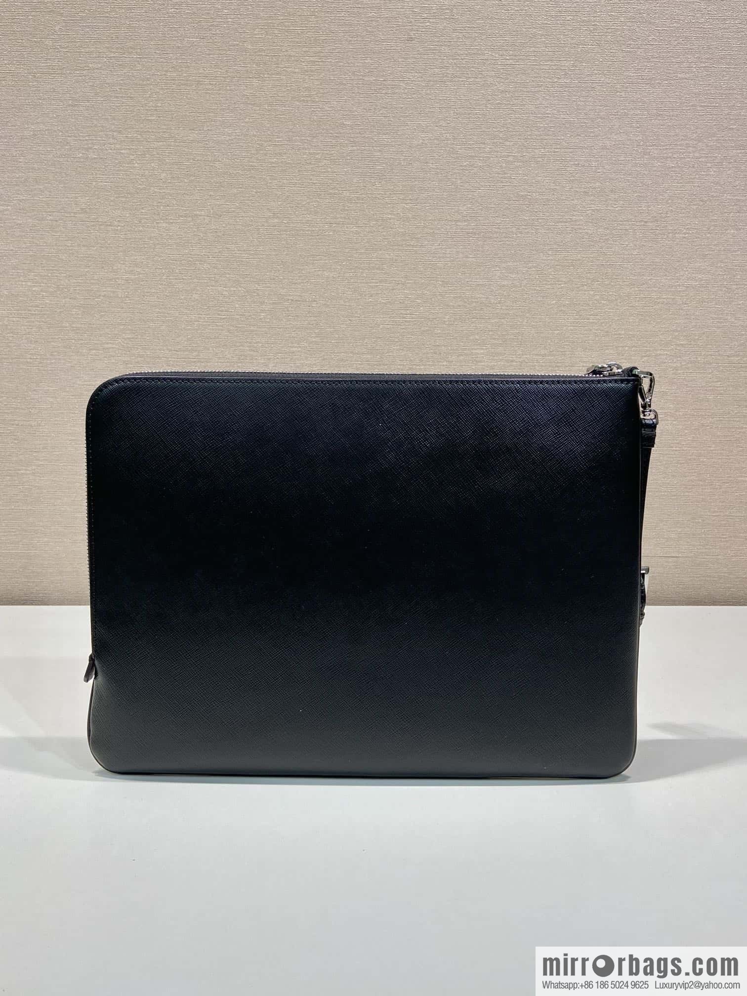 PRADA 🎉 new handbag 🎉 2NH023 large