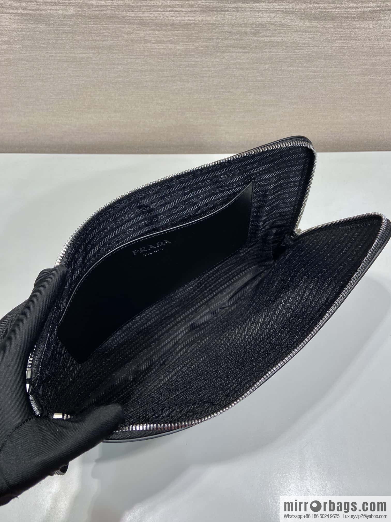 PRADA 🎉 new handbag 🎉 2NH023 large