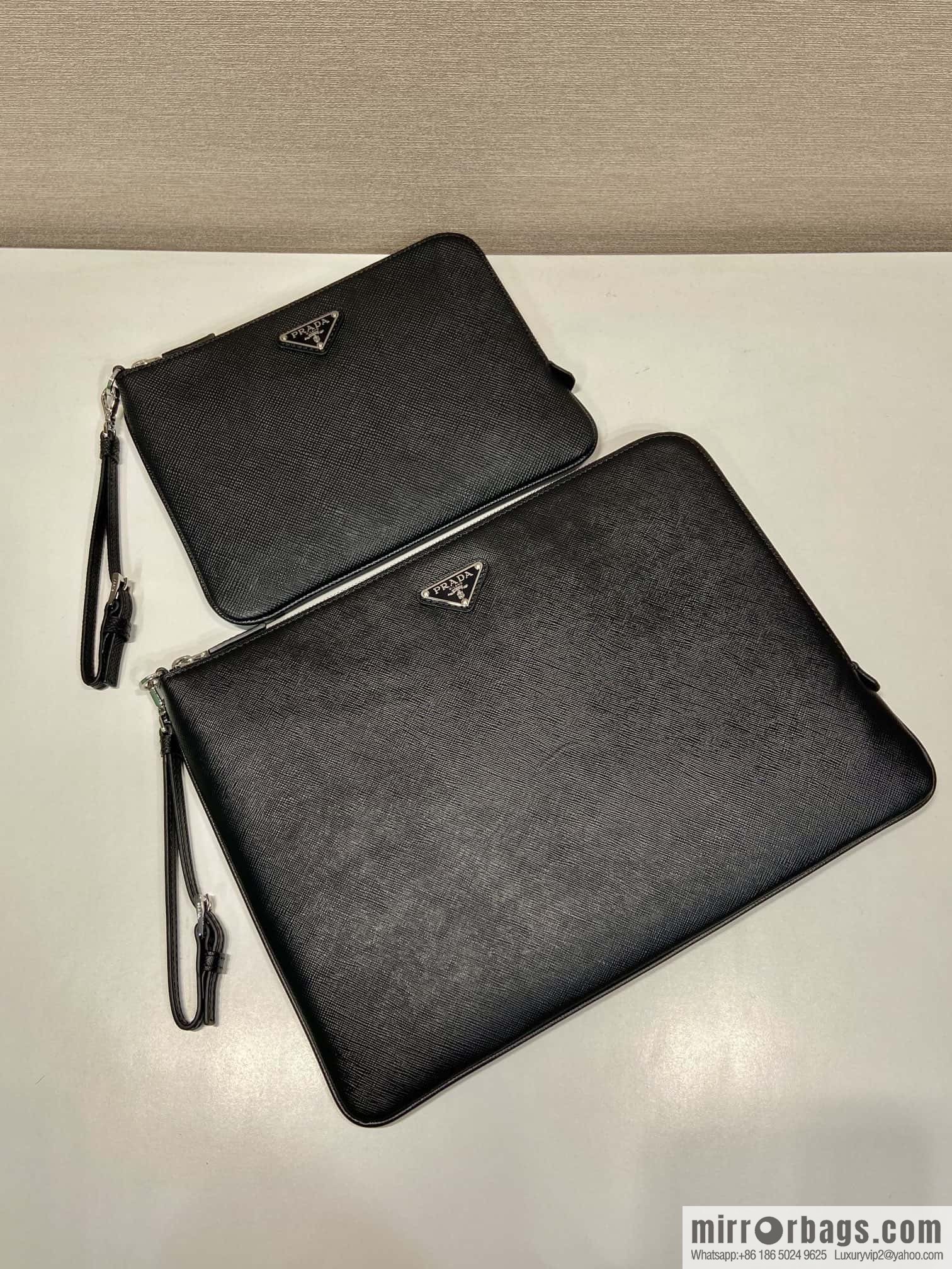 PRADA 🎉 new handbag 🎉 2NH024S