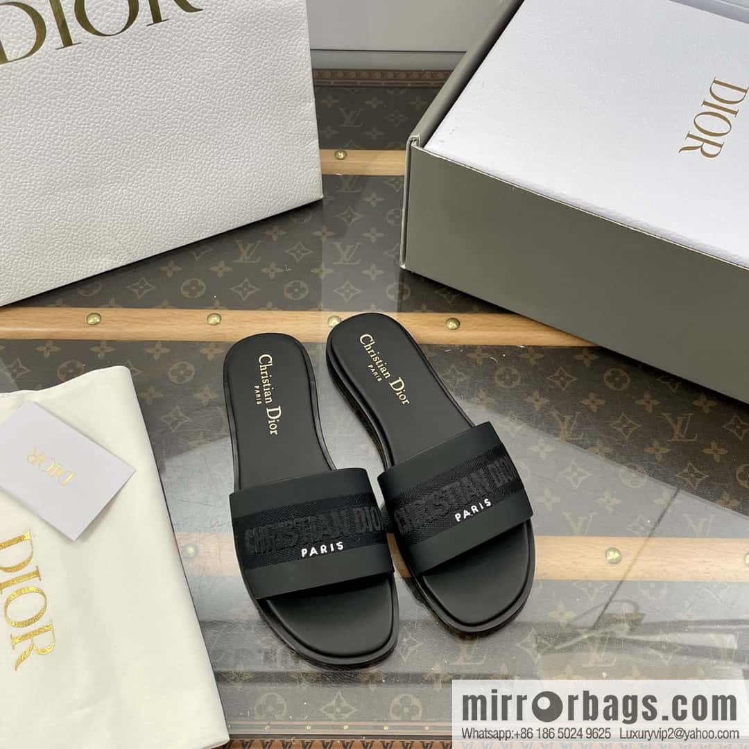 DIOR spring and summer new leather embroidered flat-bottomed slippers series