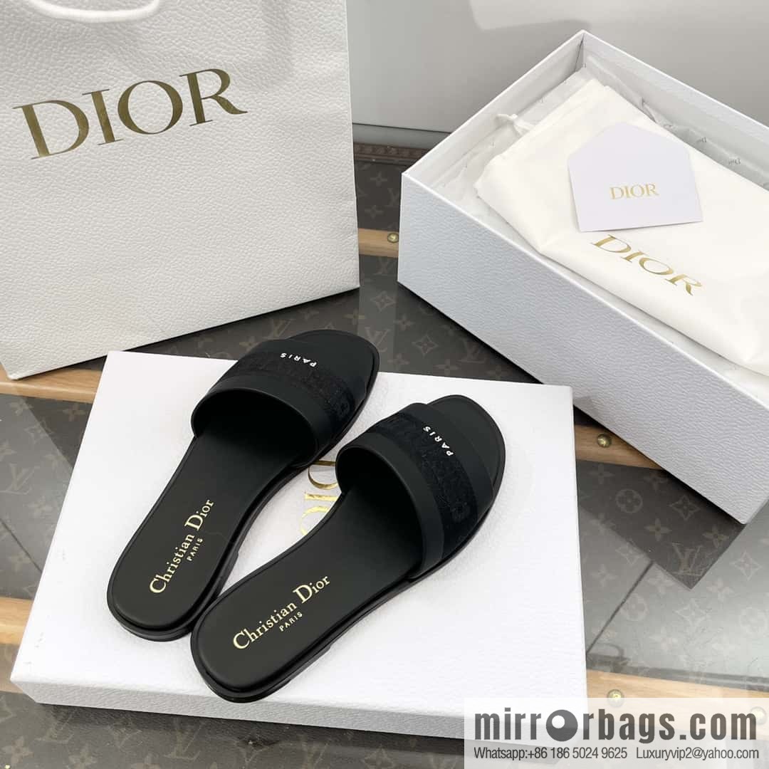 DIOR spring and summer new leather embroidered flat-bottomed slippers series