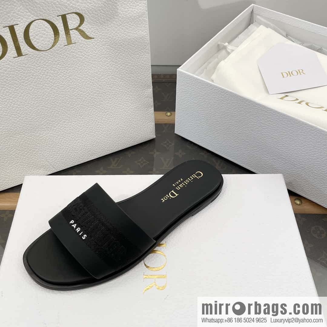 DIOR spring and summer new leather embroidered flat-bottomed slippers series