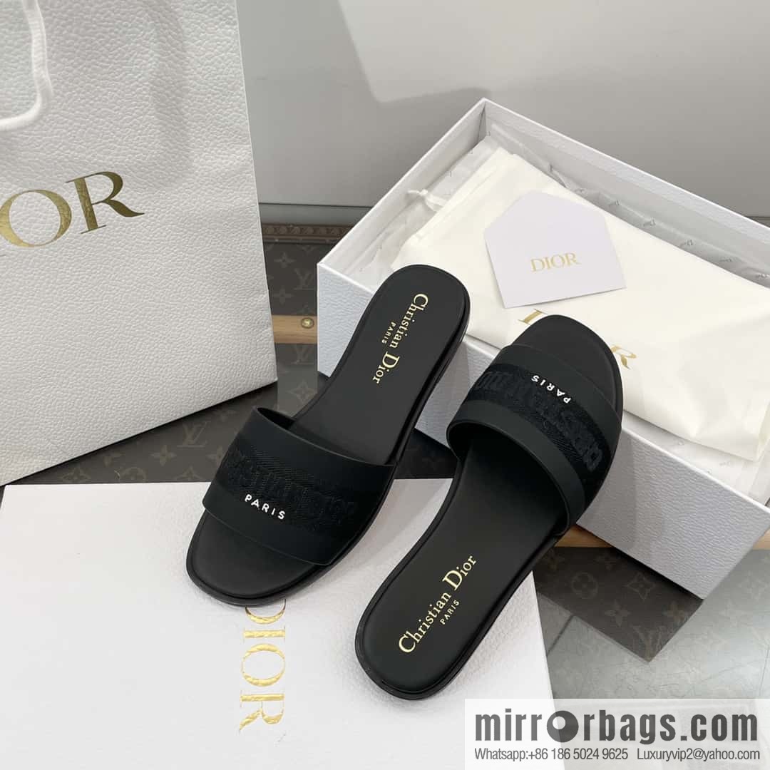 DIOR spring and summer new leather embroidered flat-bottomed slippers series