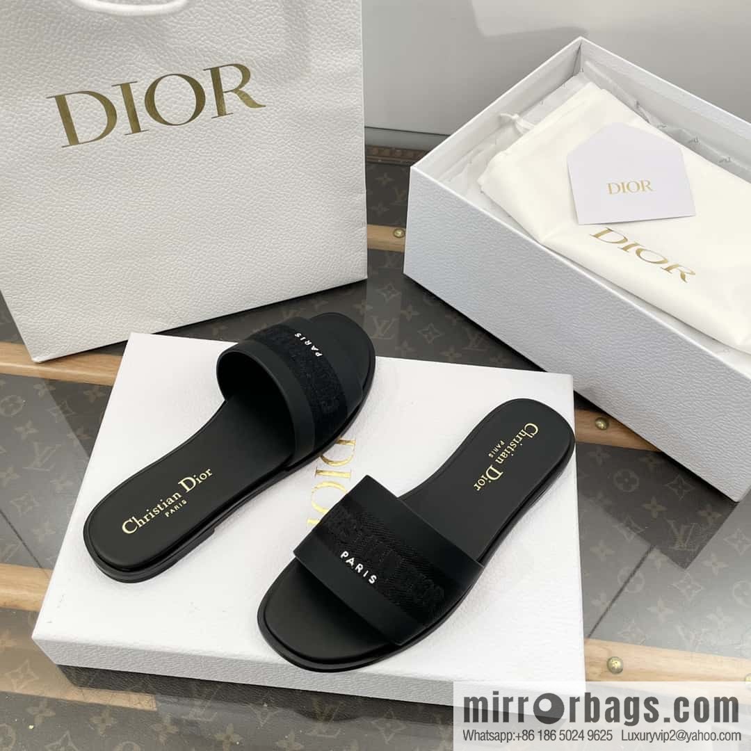 DIOR spring and summer new leather embroidered flat-bottomed slippers series