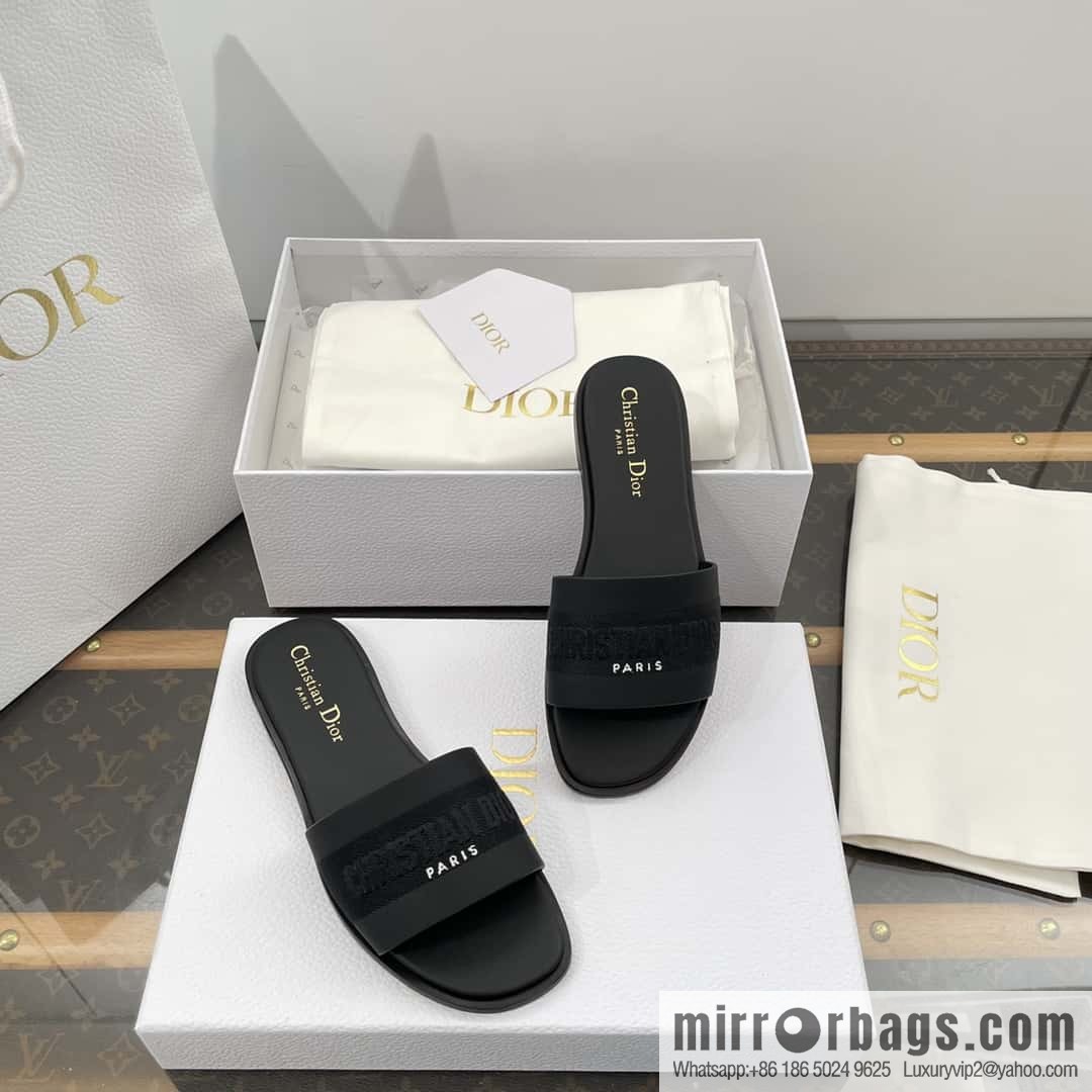 DIOR spring and summer new leather embroidered flat-bottomed slippers series