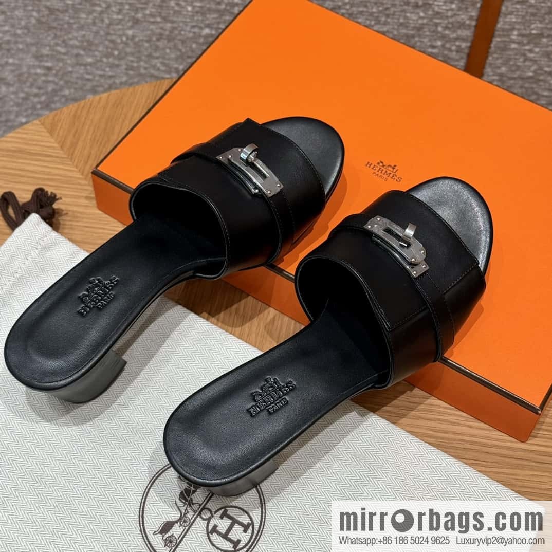 Hermes Kelly Button Slippers