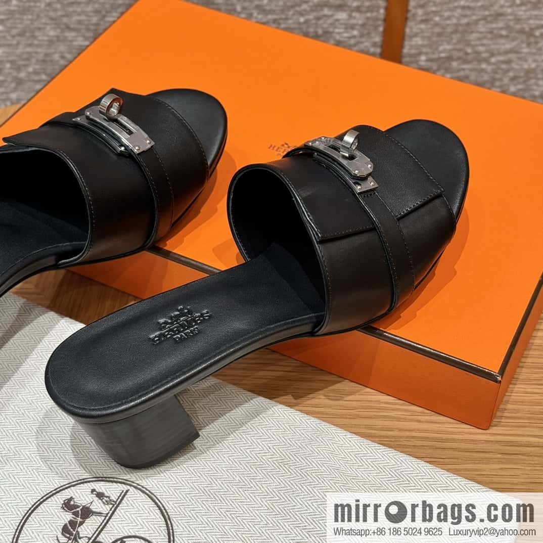 Hermes Kelly Button Slippers