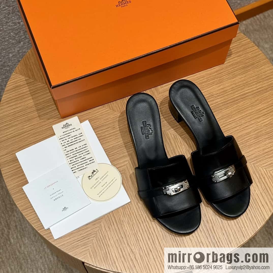 Hermes Kelly Button Slippers