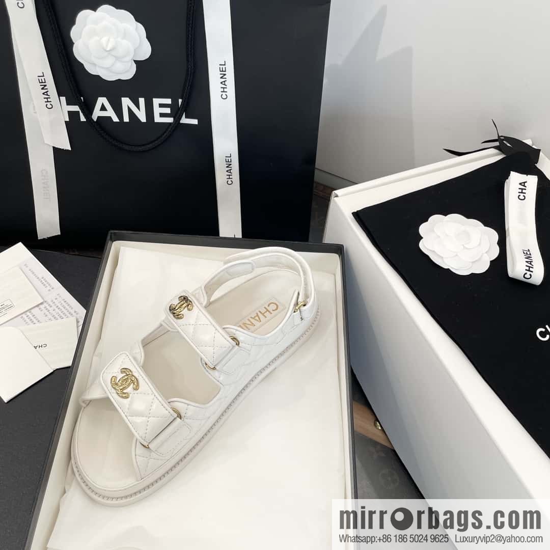 CHANEL Xiaoxiang The latest double Gold buckle, Velcro beach model