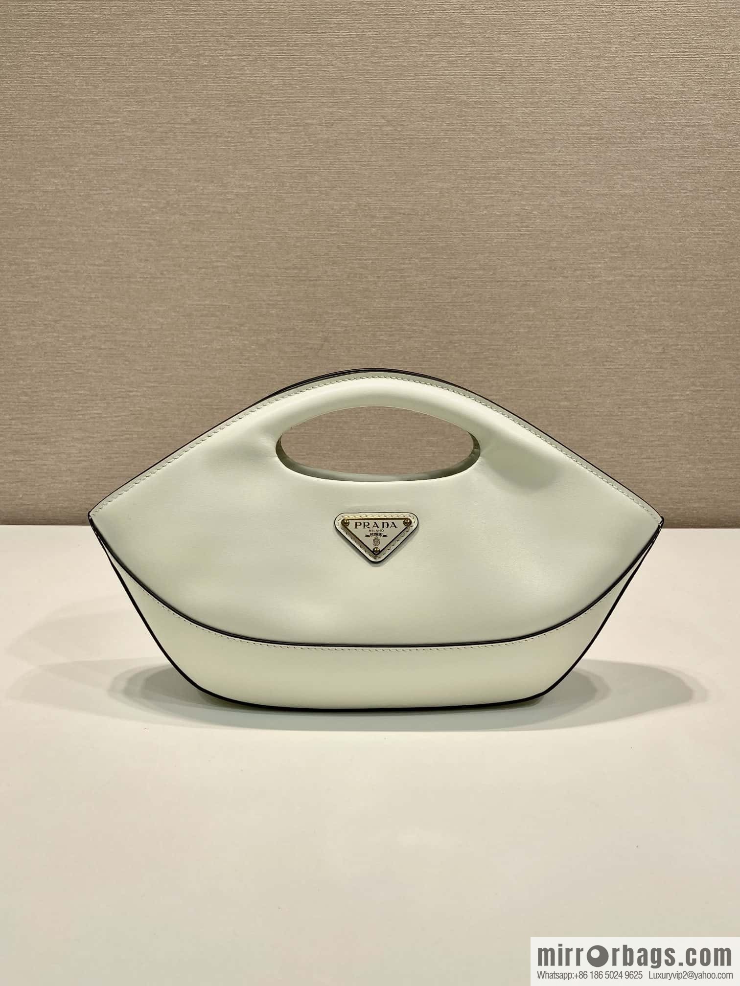 PRADA 🎉 new dumpling bag 🎉 1BA421 white