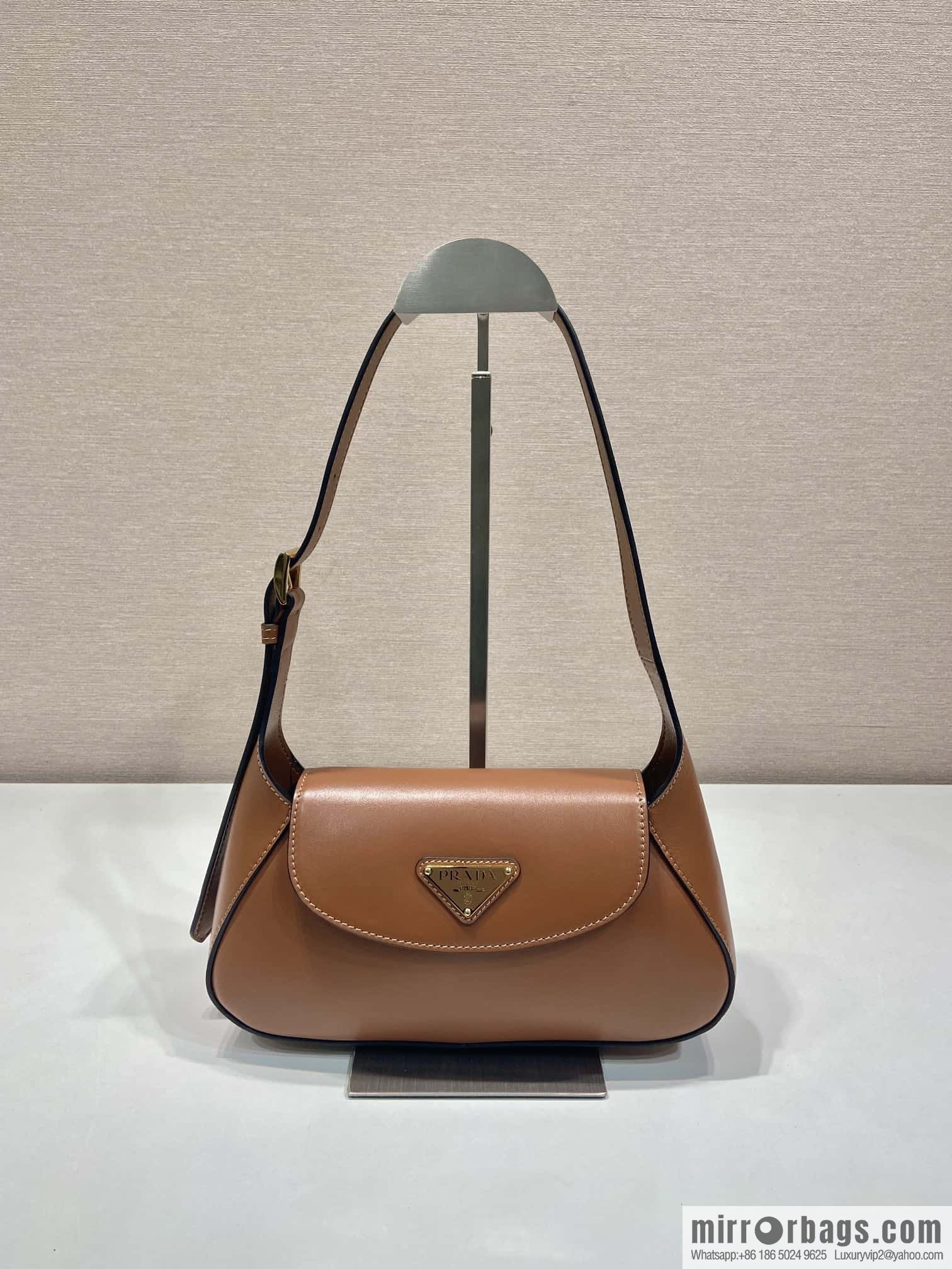 PRADA 🎉 new shoulder bag 🎉 1BD358 brown