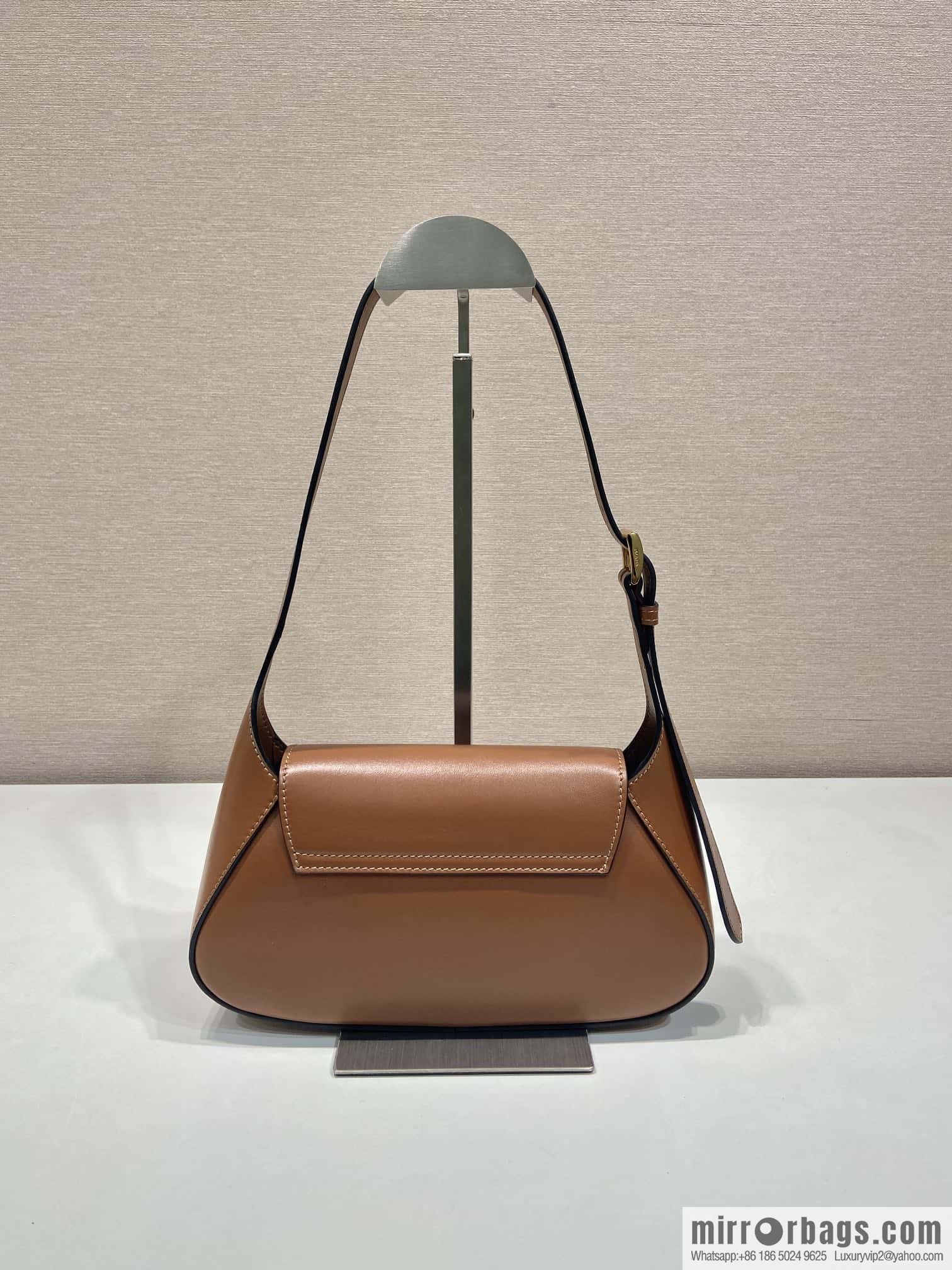 PRADA 🎉 new shoulder bag 🎉 1BD358 brown