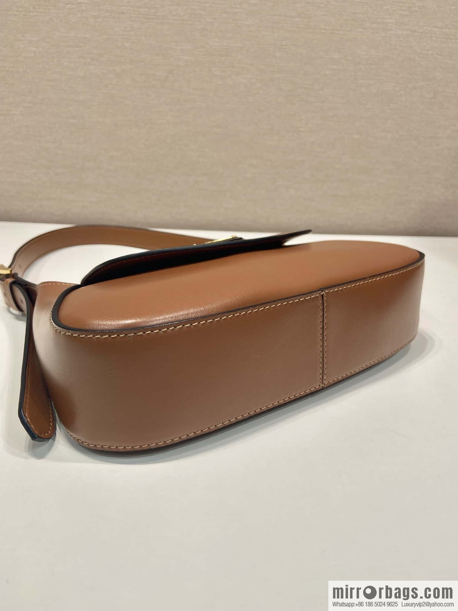 PRADA 🎉 new shoulder bag 🎉 1BD358 brown
