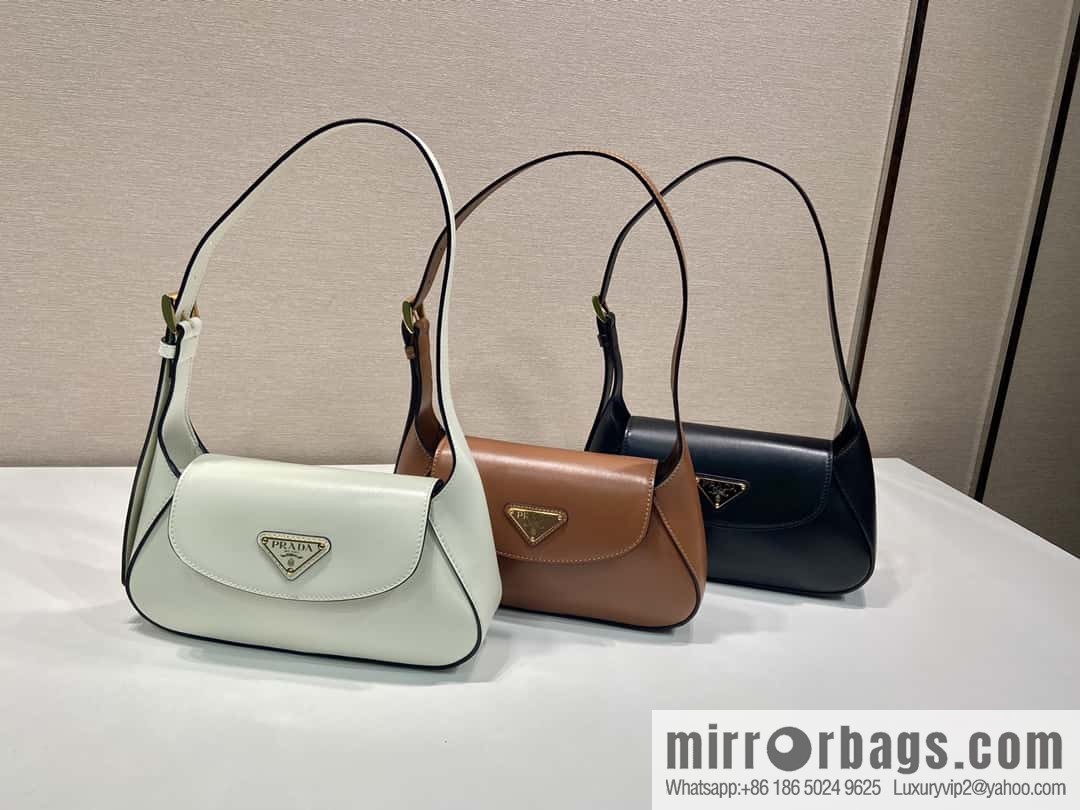 PRADA 🎉 new shoulder bag 🎉 1BD358 white