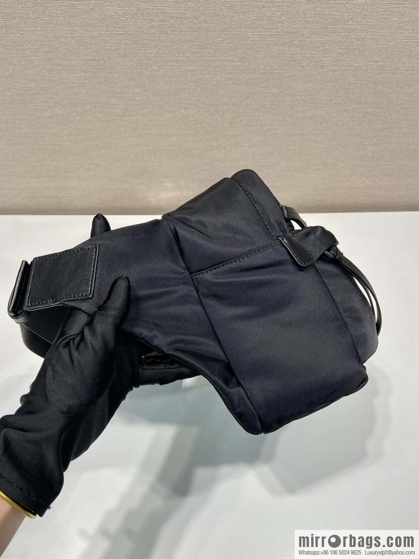 PRADA 🎉 new 🎉 2VH038B messenger bag