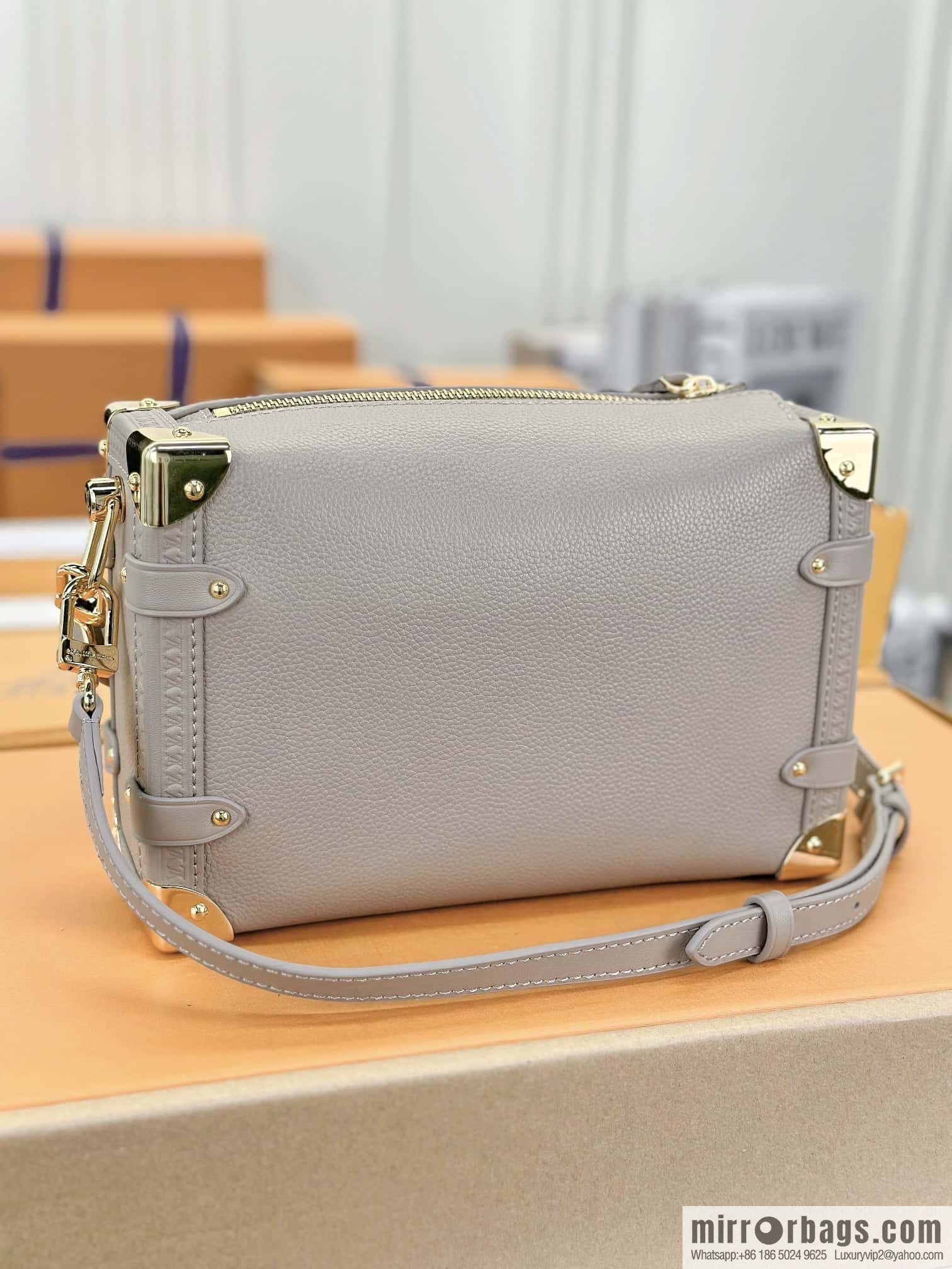 LV M25072 SIDE TRUNK M BAG