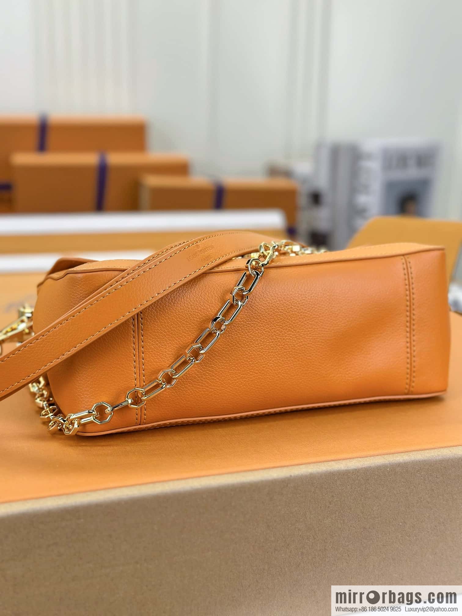 LV M25048 DAUPHINE SOFT medium handbag