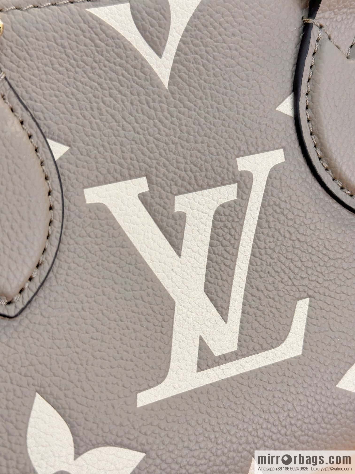 LV M23641 ONTHEGO EAST WEST BAG