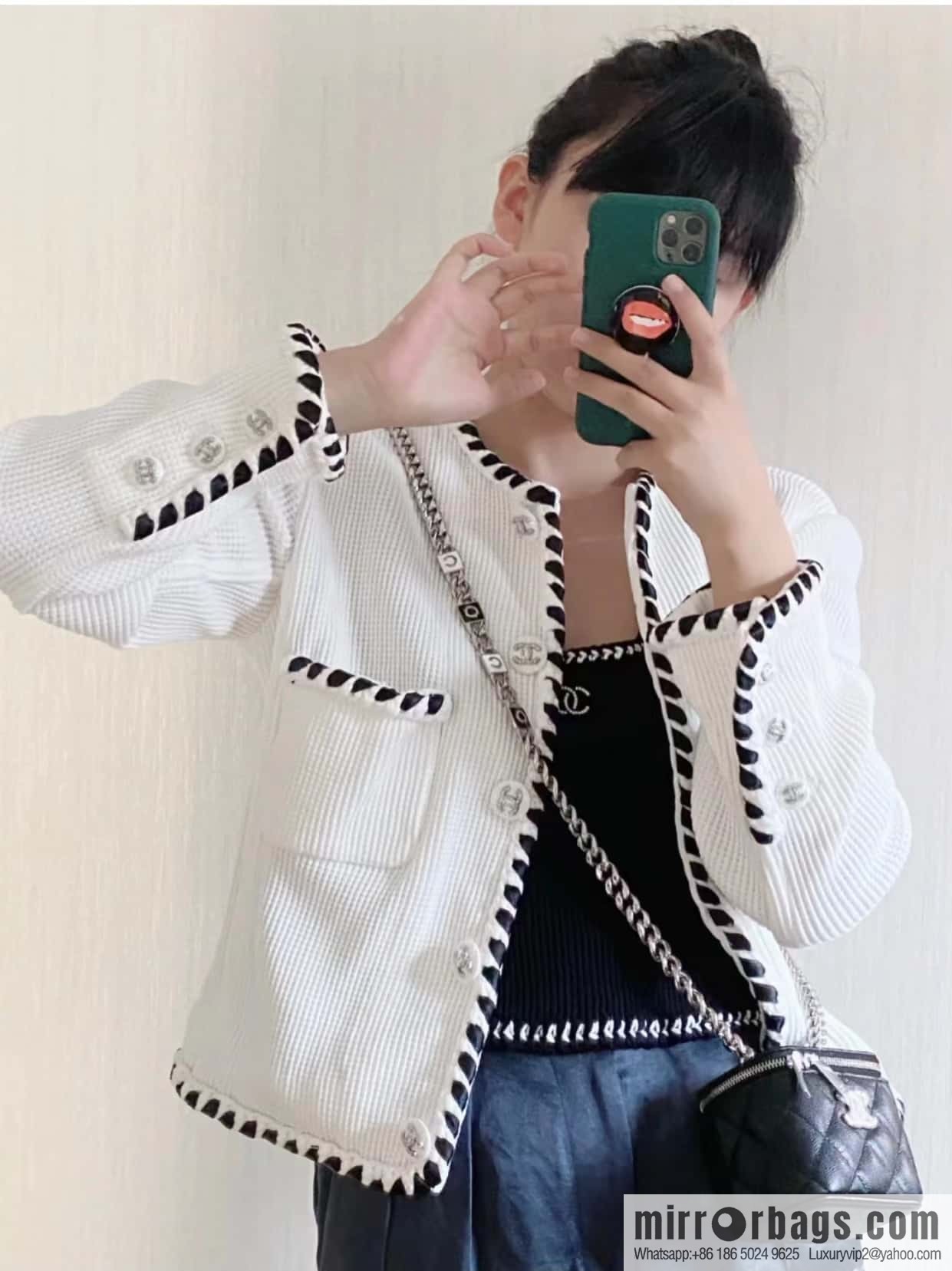 CHANEL 2022cc spring and summer series, enamel buckle lychee leather mouth red envelope AP2718
