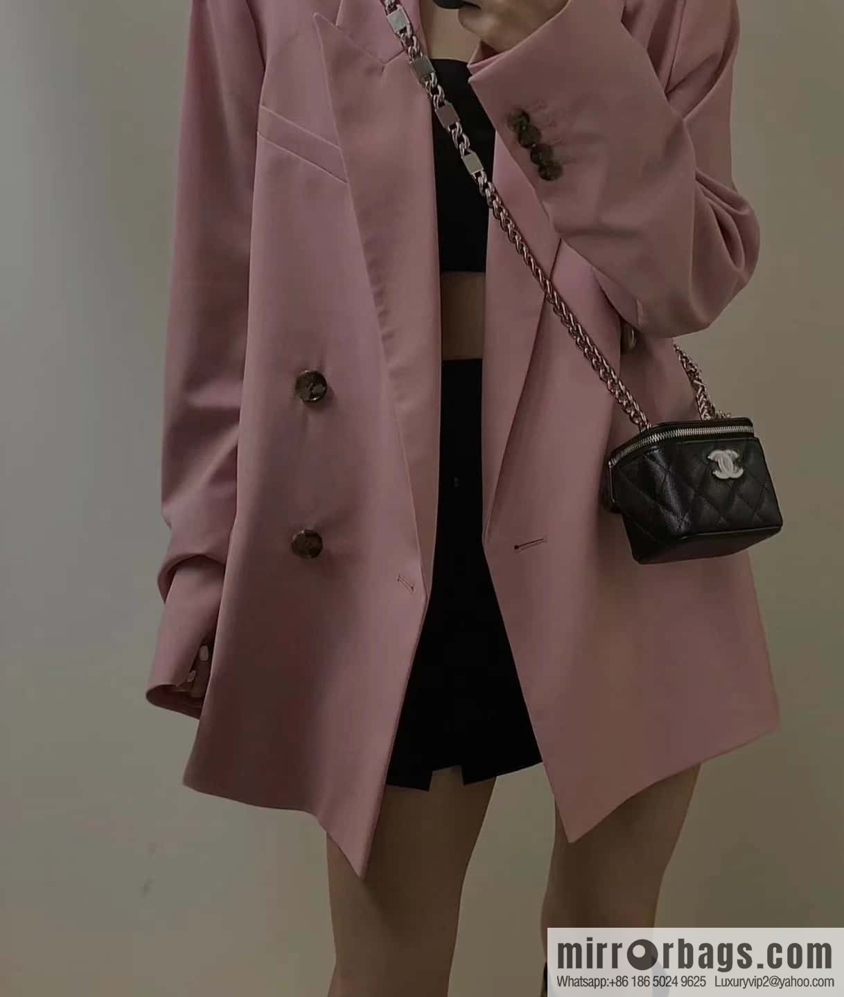 CHANEL 2022cc spring and summer series, enamel buckle lychee leather mouth red envelope AP2718