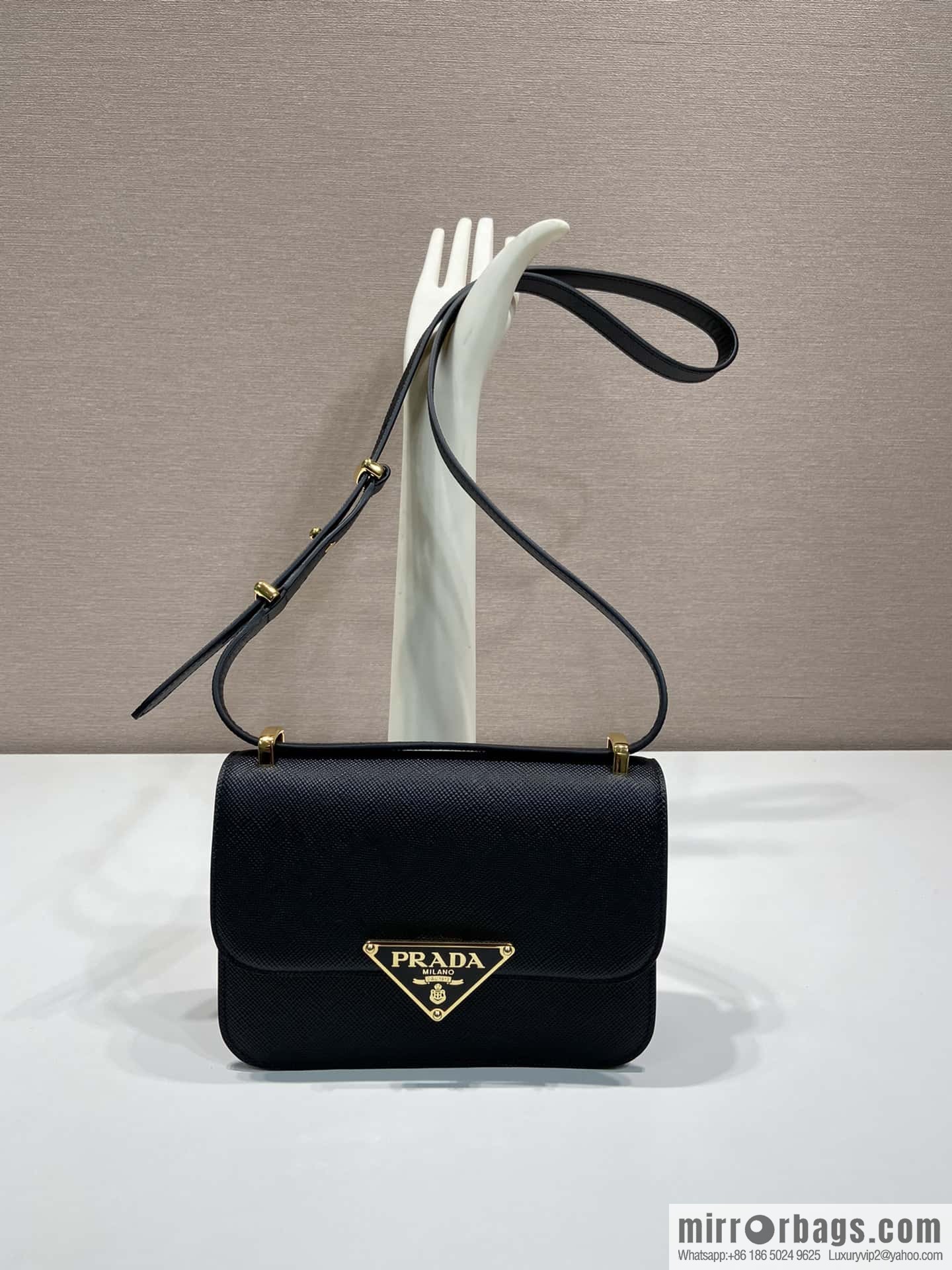 PRADA 🎉 new triangle diamond stewardess bag 🎉 1BD320 upgrade board