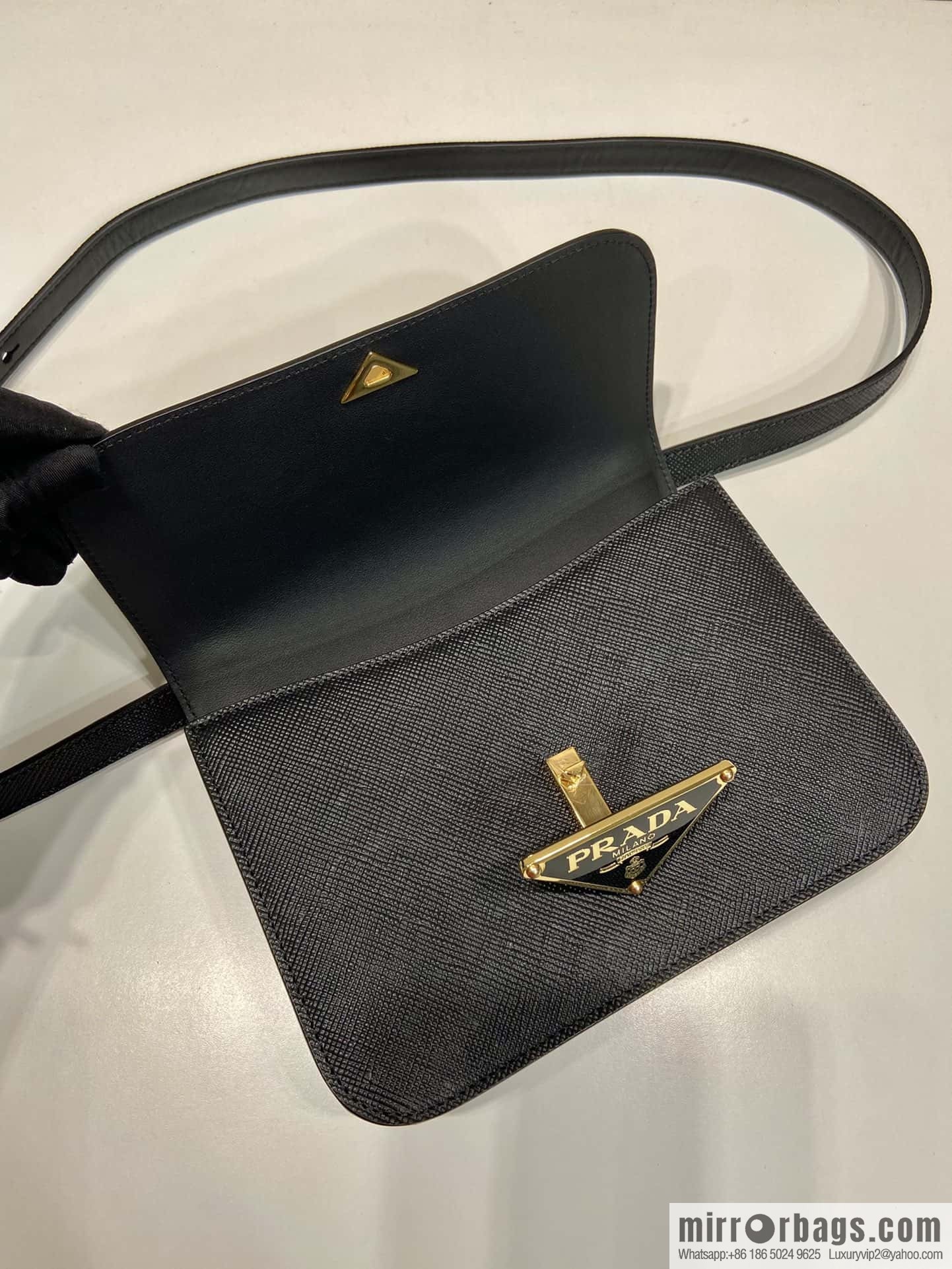 PRADA 🎉 new triangle diamond stewardess bag 🎉 1BD320 upgrade board