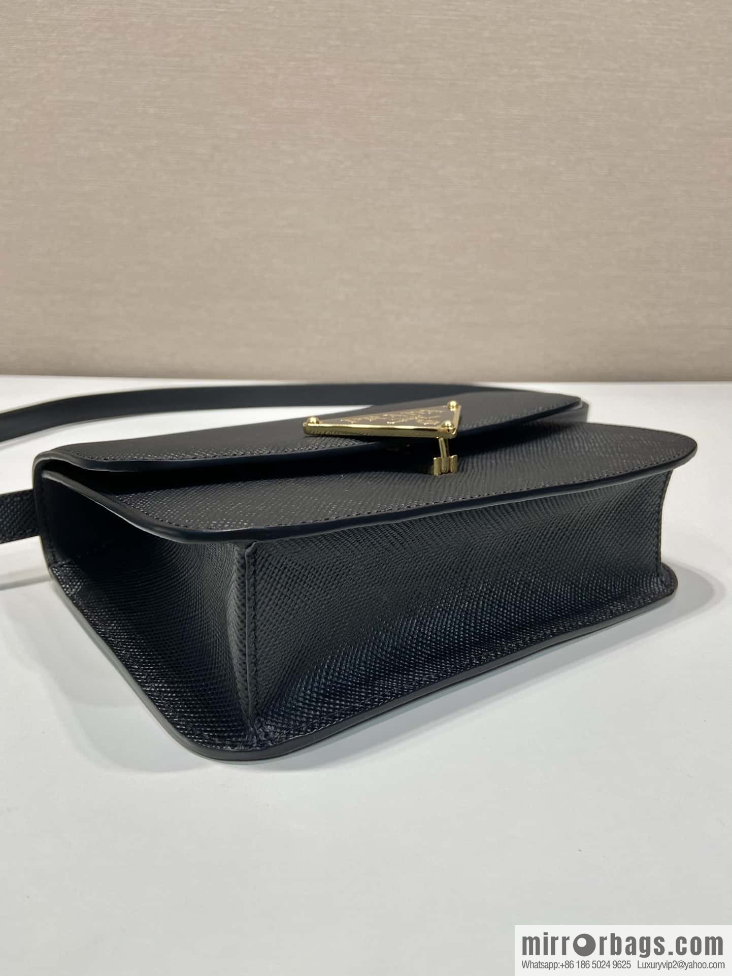 PRADA 🎉 new triangle diamond stewardess bag 🎉 1BD320 upgrade board