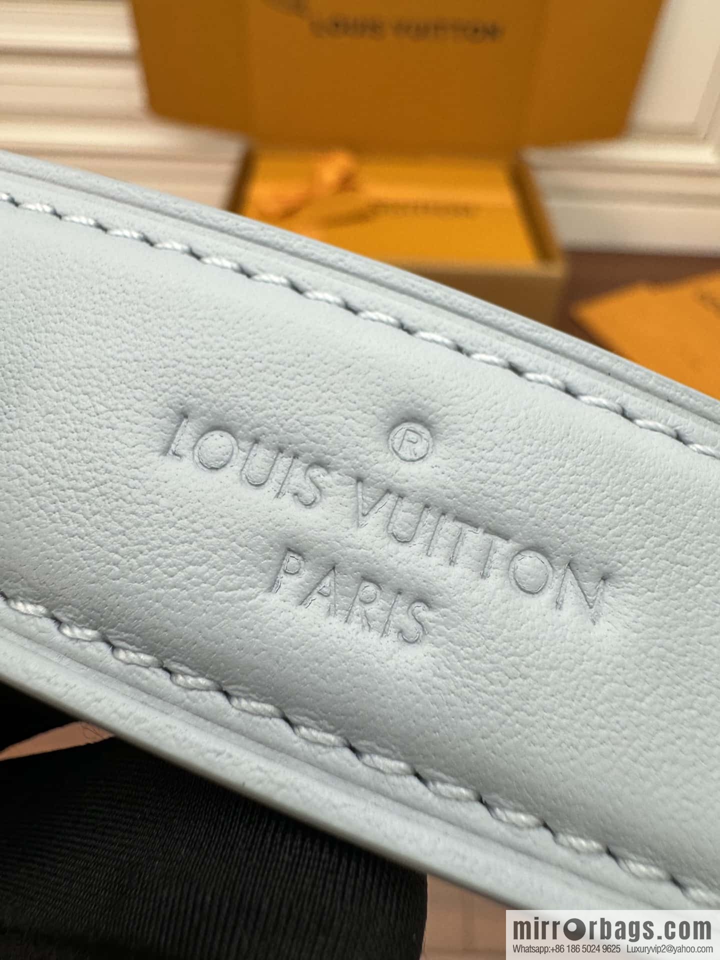 LV M25067 Side Trunk PM