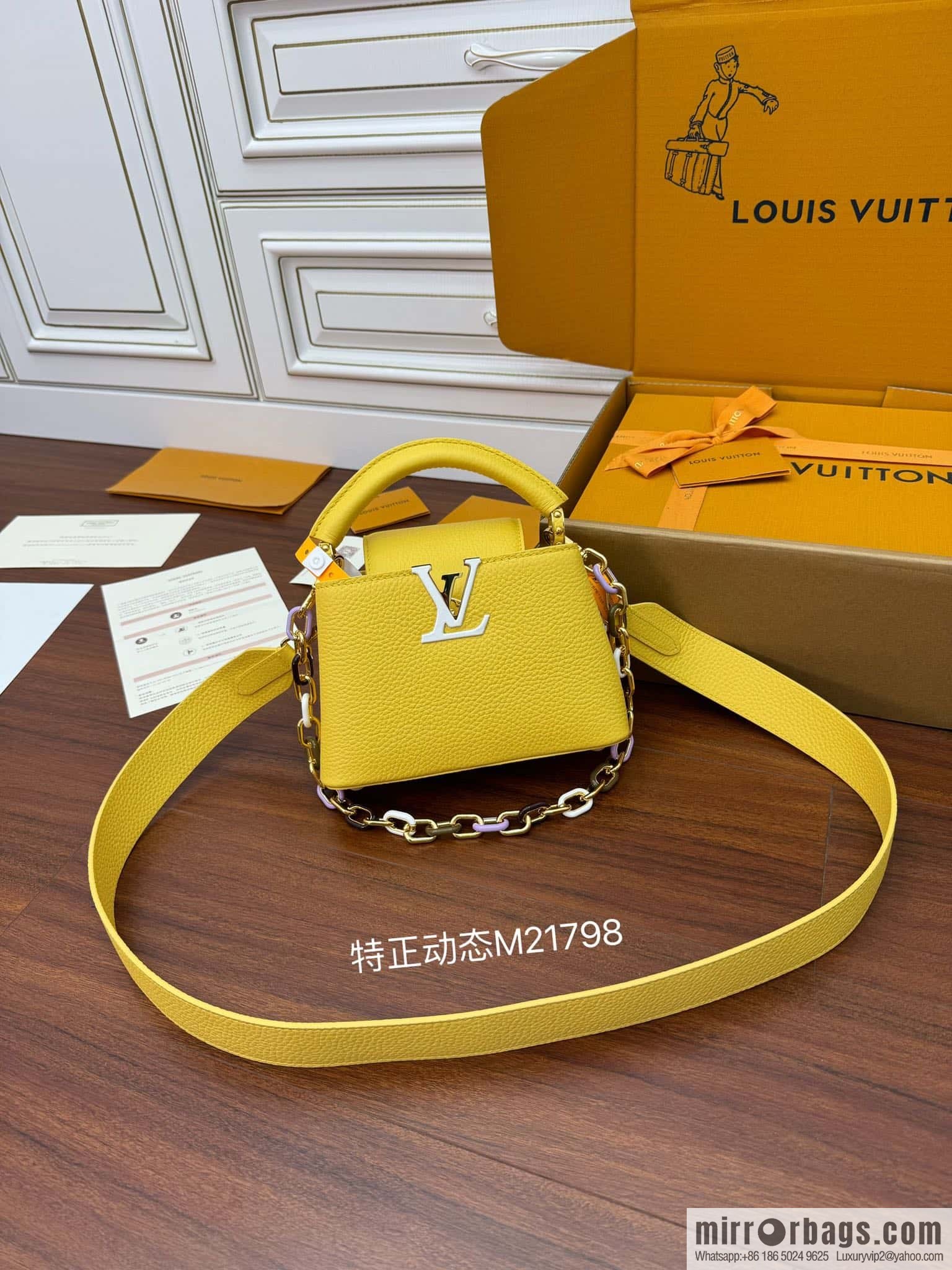 LV M21798 Capucines Mini Bag