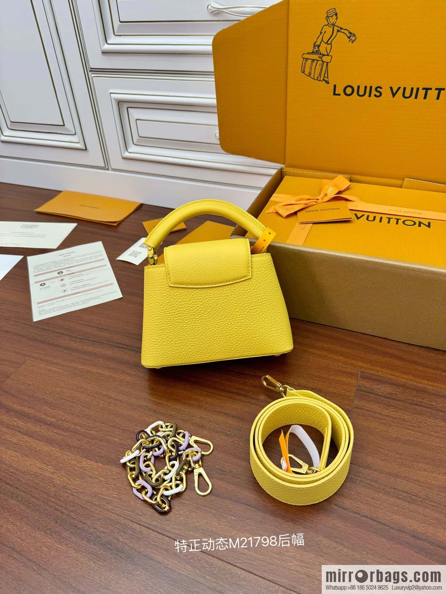 LV M21798 Capucines Mini Bag