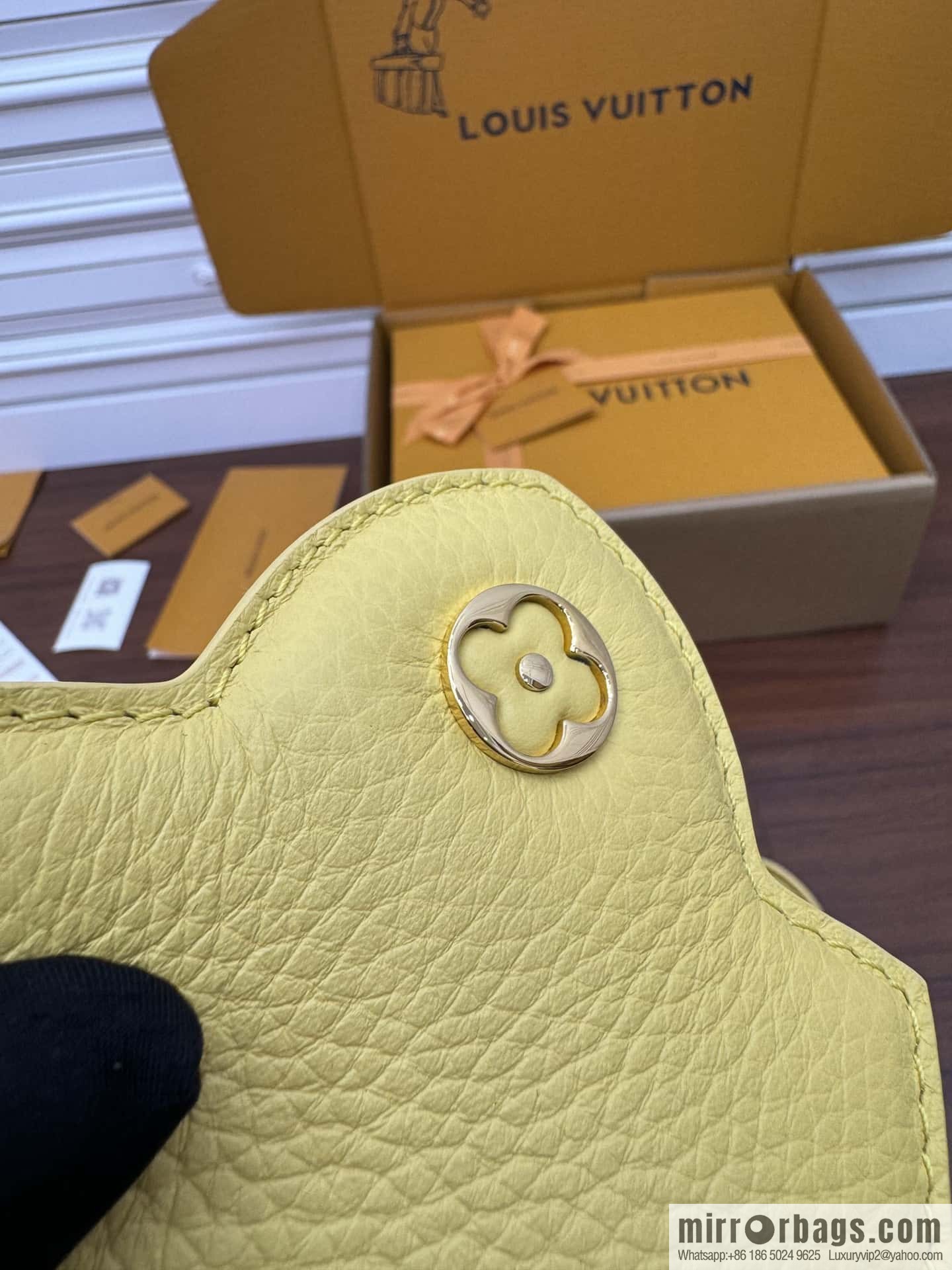 LV M21798 Capucines Mini Bag