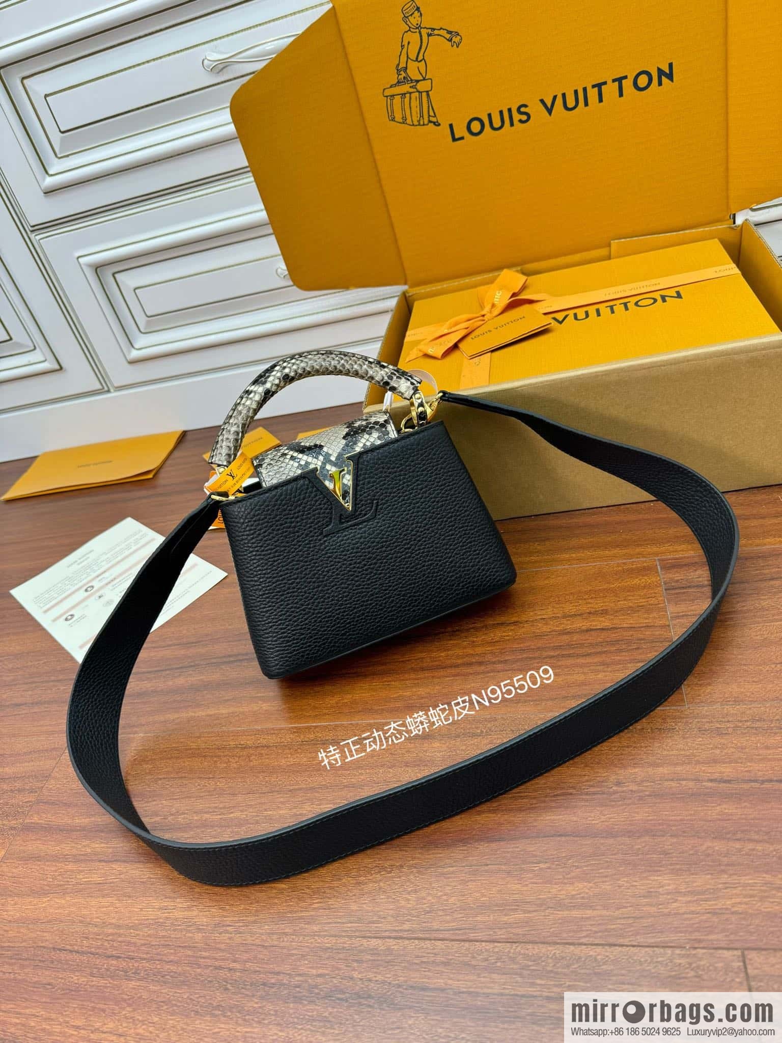 LV N95509 CAPUCINES mini handbag