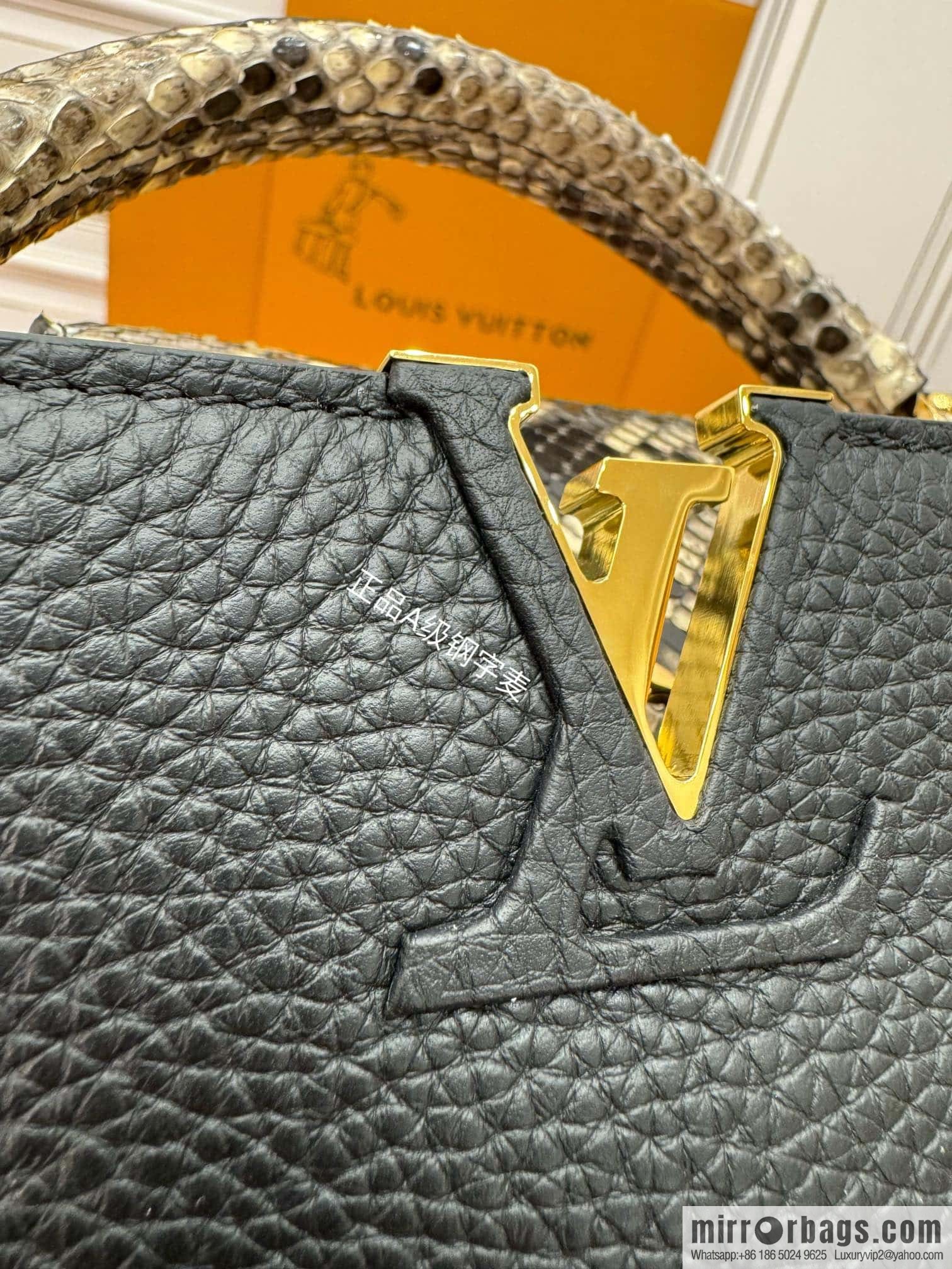 LV N95509 CAPUCINES mini handbag