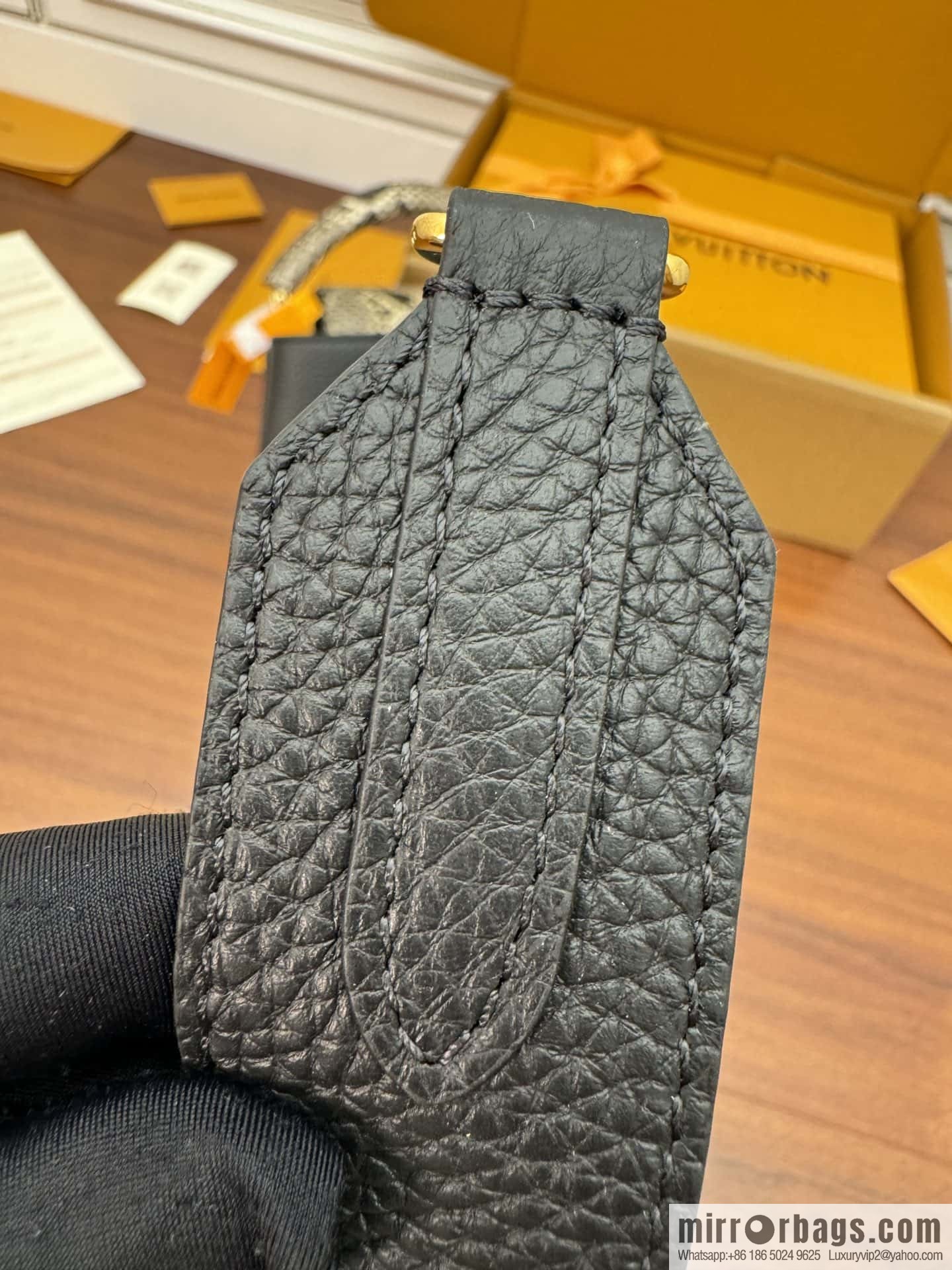 LV N95509 CAPUCINES mini handbag