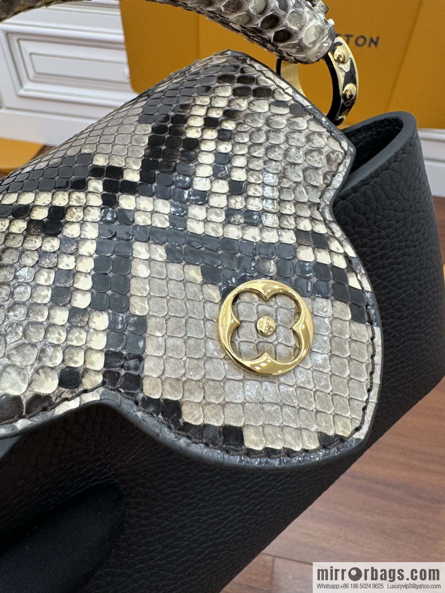 LV N95509 CAPUCINES mini handbag