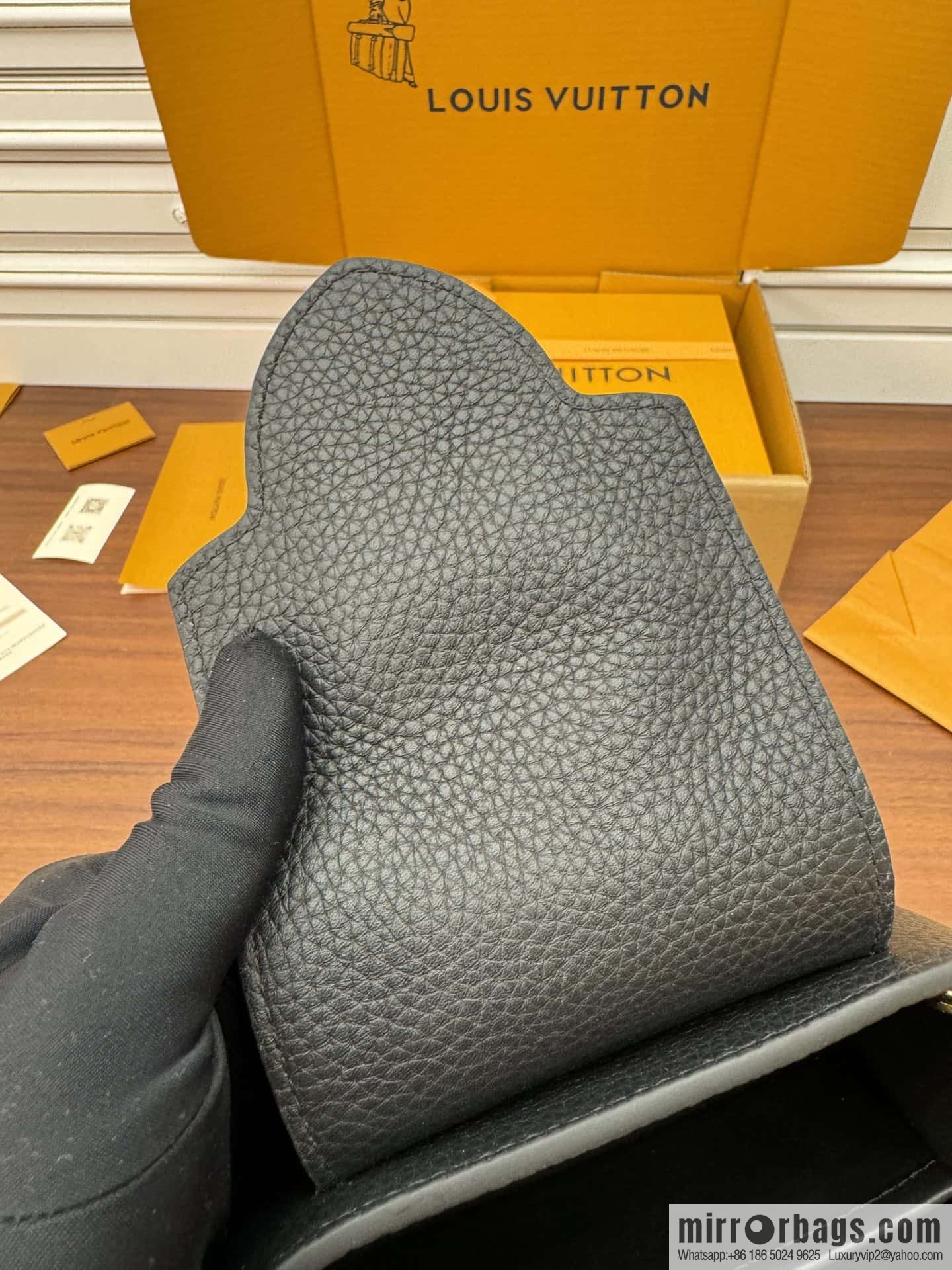 LV N95509 CAPUCINES mini handbag
