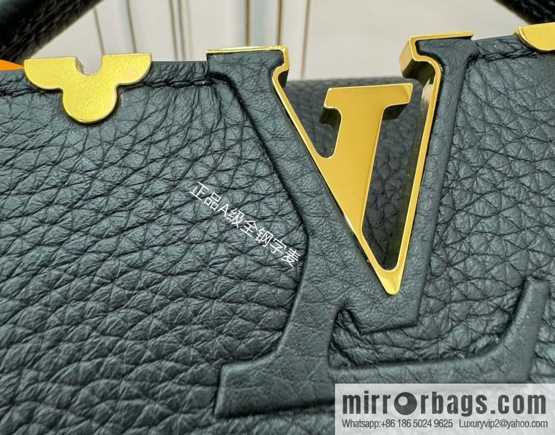 LV M56669 Capucines mini handbag