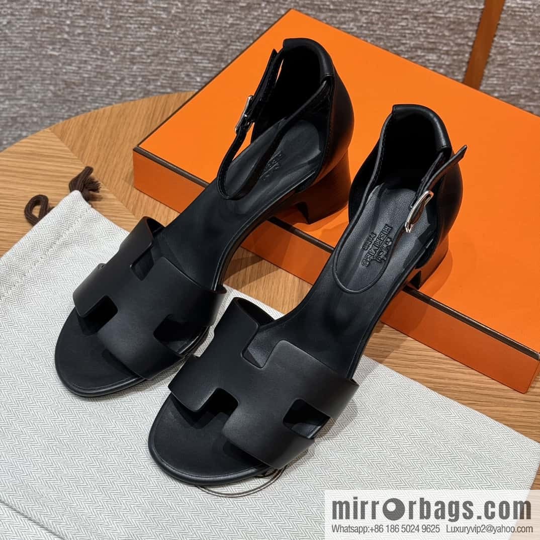 Hermès 189 strap-on sandals/Encens 50