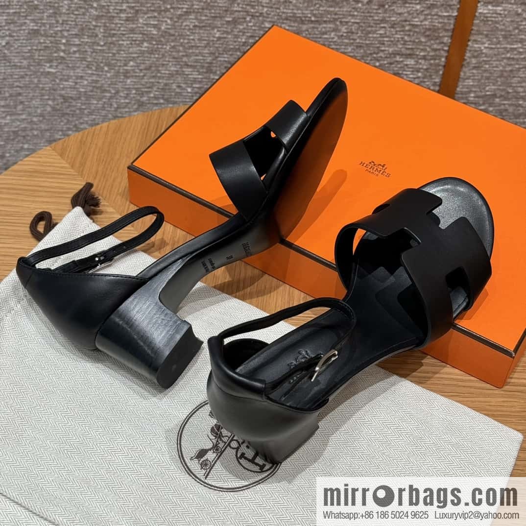 Hermès 189 strap-on sandals/Encens 50