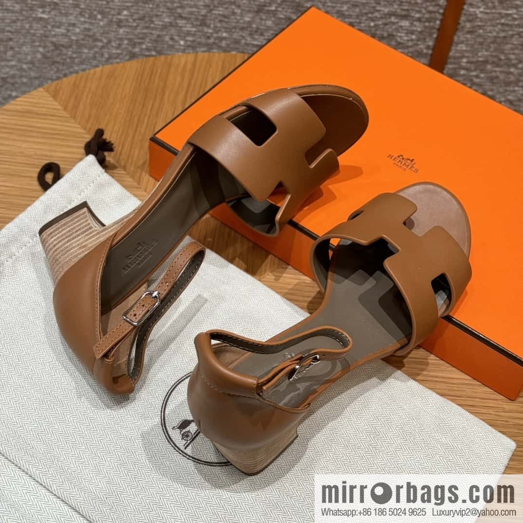 Hermès 189 strap-on sandals/Encens 50