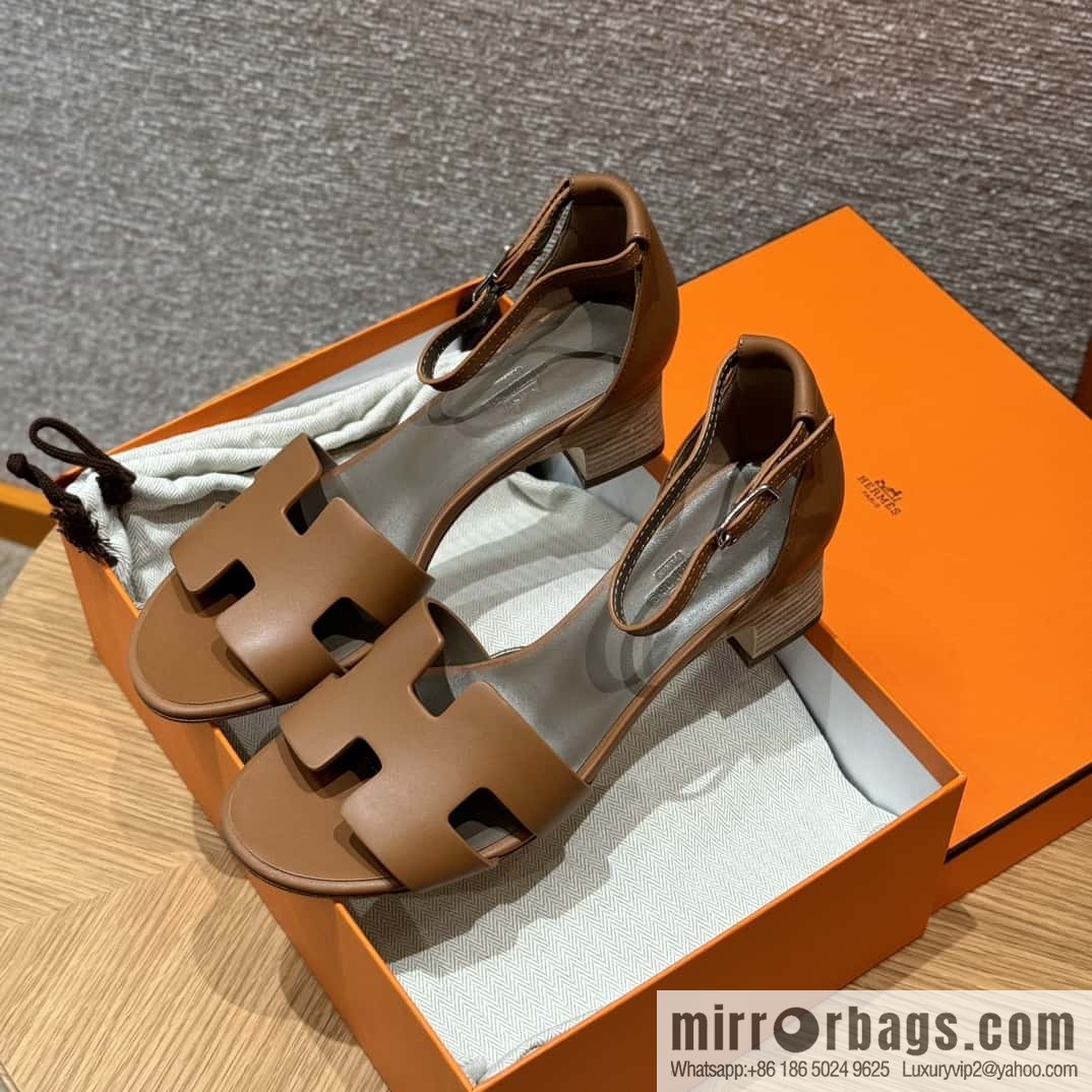 Hermès 189 strap-on sandals/Encens 50