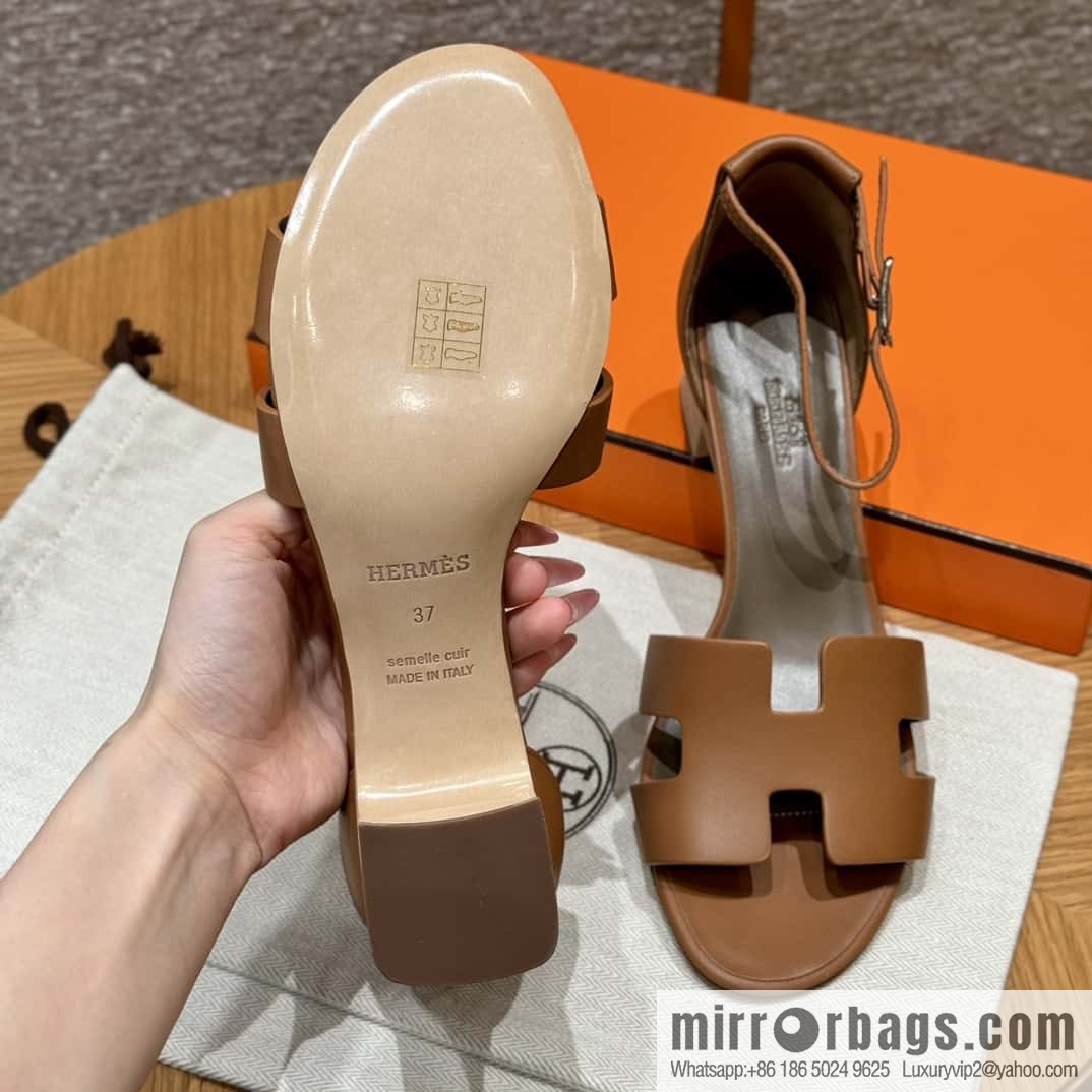 Hermès 189 strap-on sandals/Encens 50