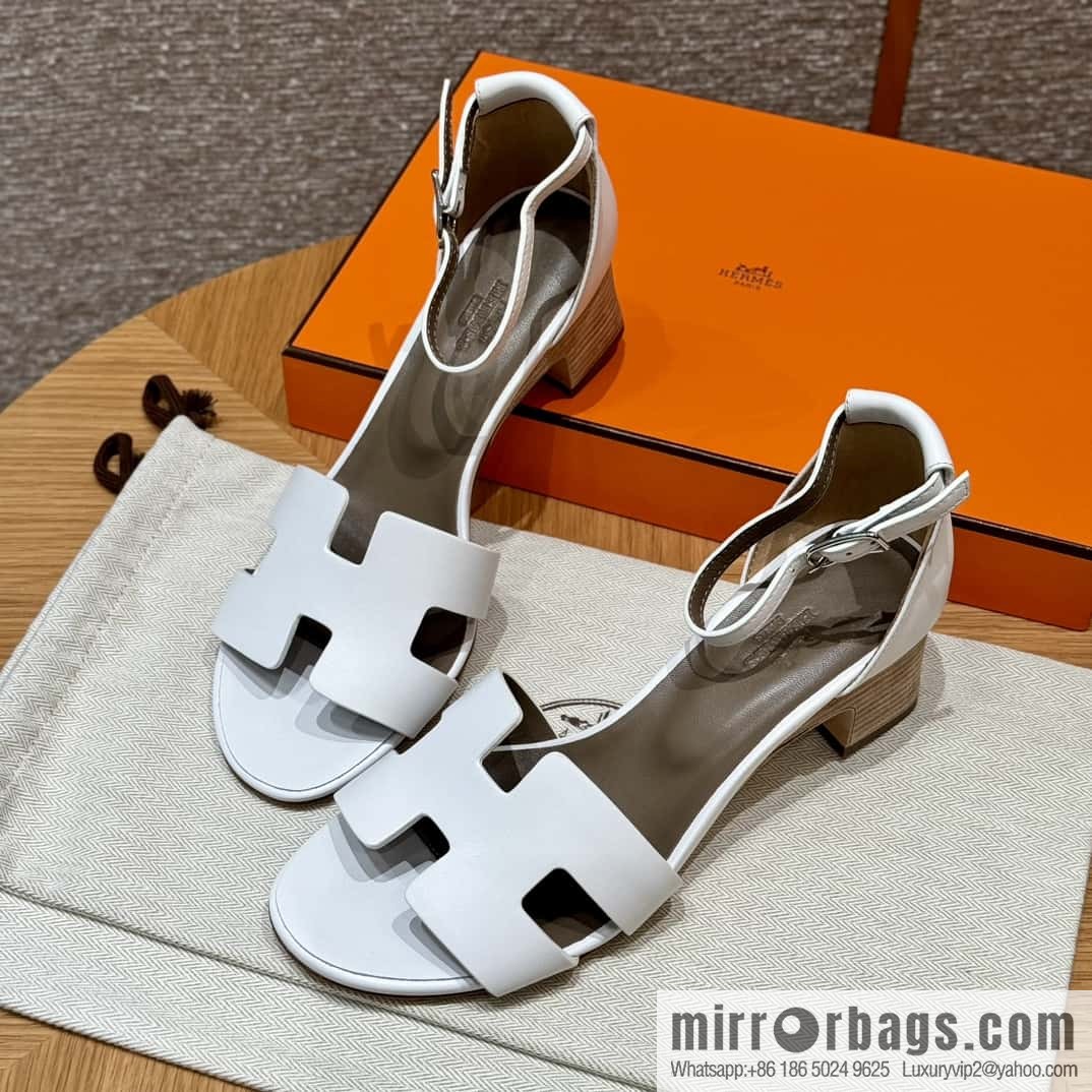Hermès 189 strap-on sandals/Encens 50 white/01Blanc