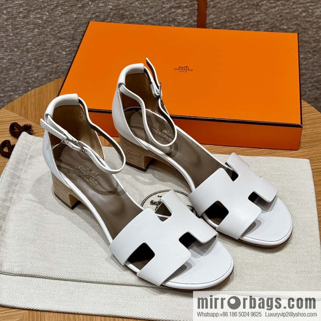 Hermès 189 strap-on sandals/Encens 50 white/01Blanc