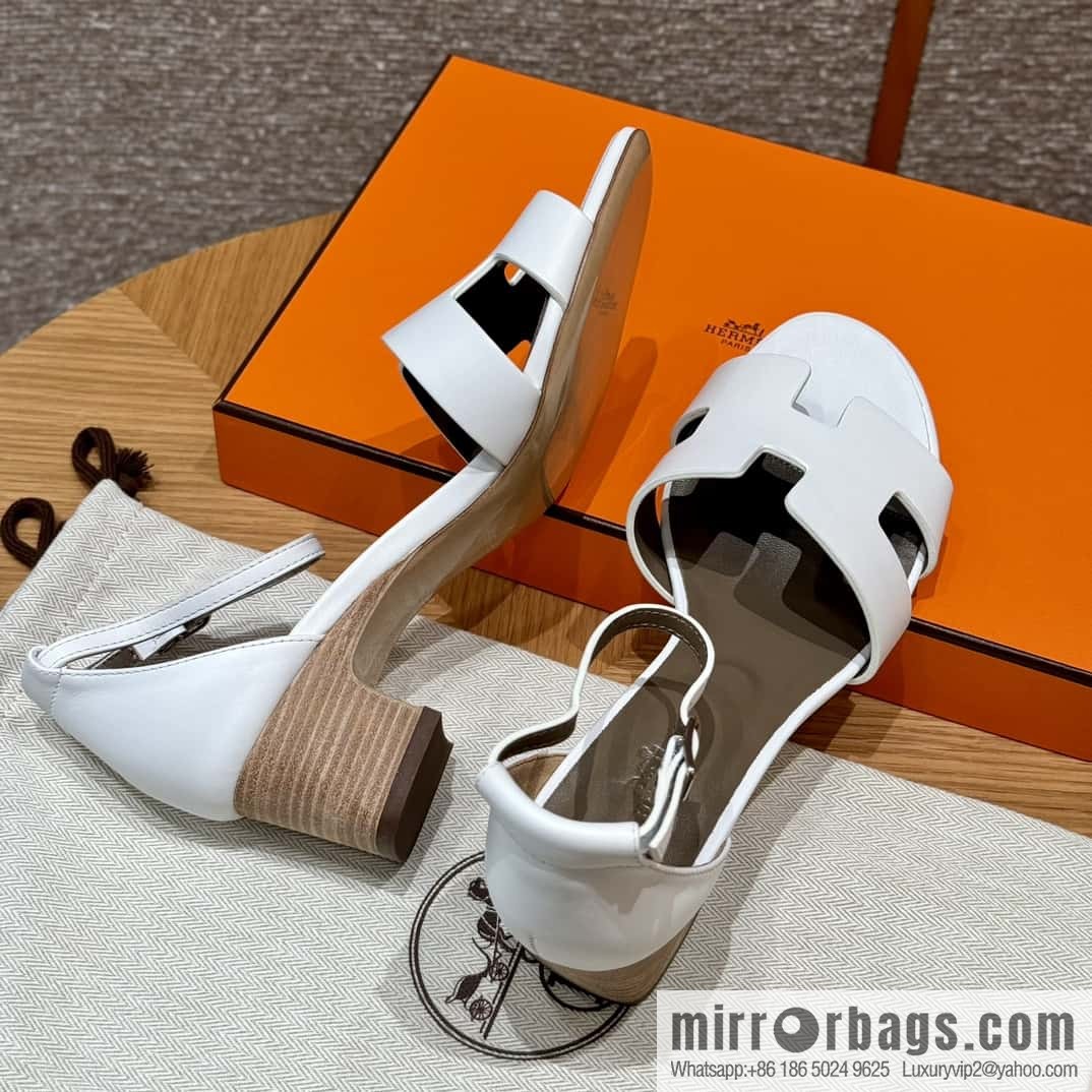 Hermès 189 strap-on sandals/Encens 50 white/01Blanc