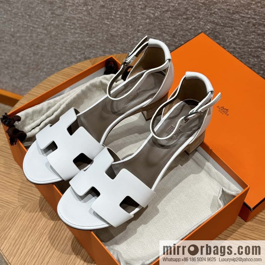 Hermès 189 strap-on sandals/Encens 50 white/01Blanc