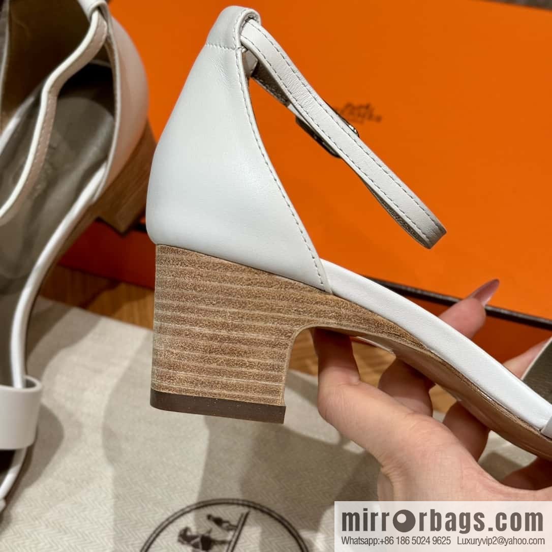 Hermès 189 strap-on sandals/Encens 50 white/01Blanc