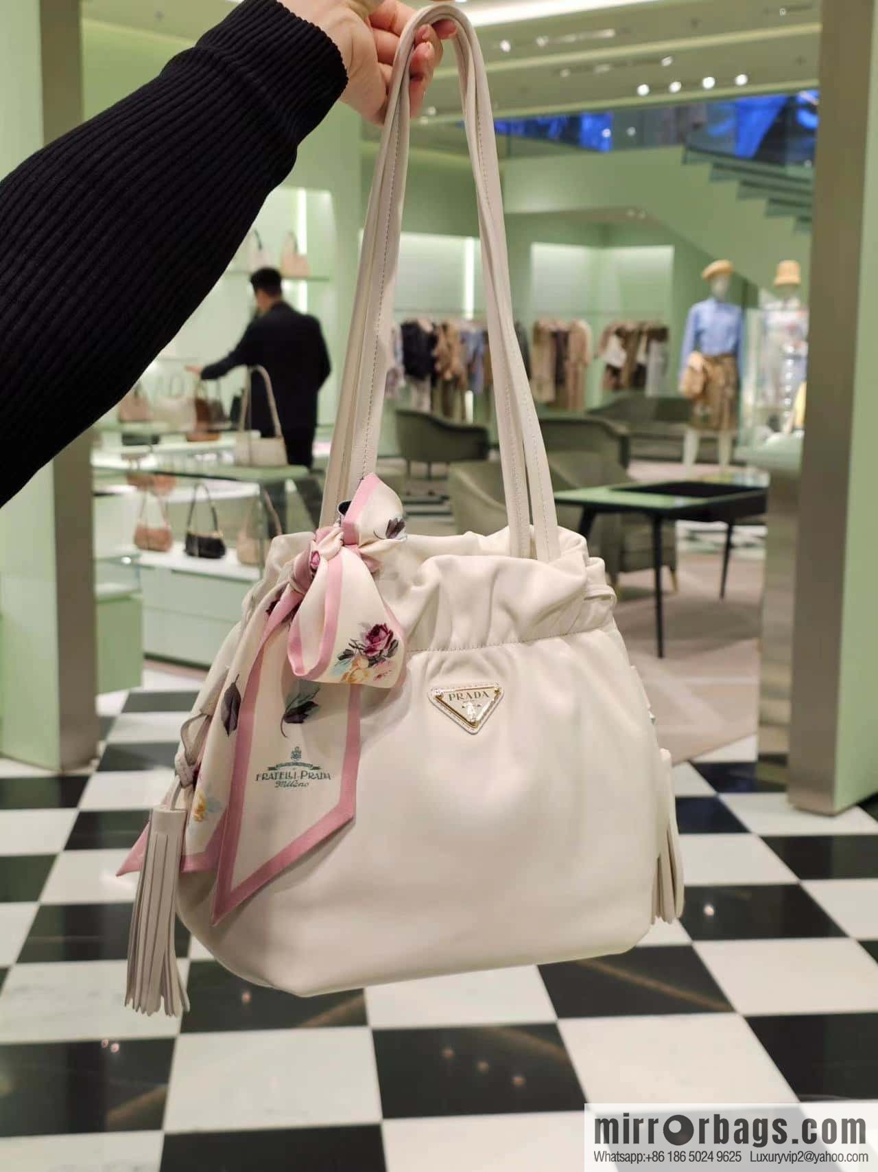 PRADA 🎉 new lucky bag 🎉 1BG541 small sheepskin 🎉🎉 white