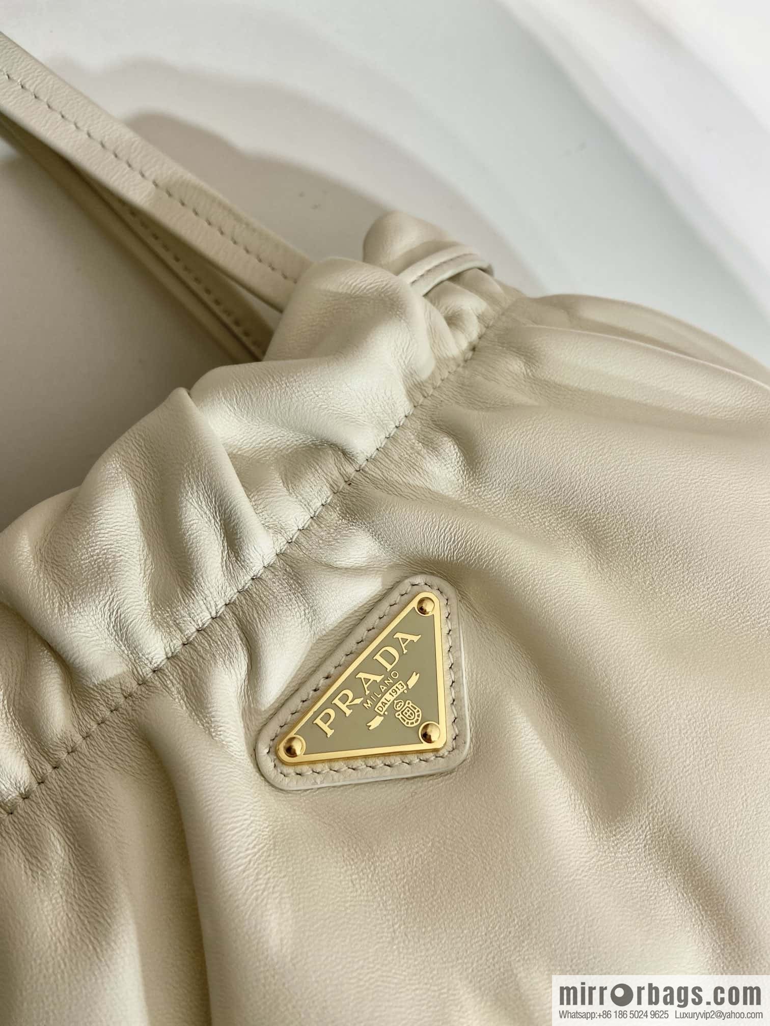 PRADA 🎉 new lucky bag 🎉 1BG541 small sheepskin 🎉🎉 white